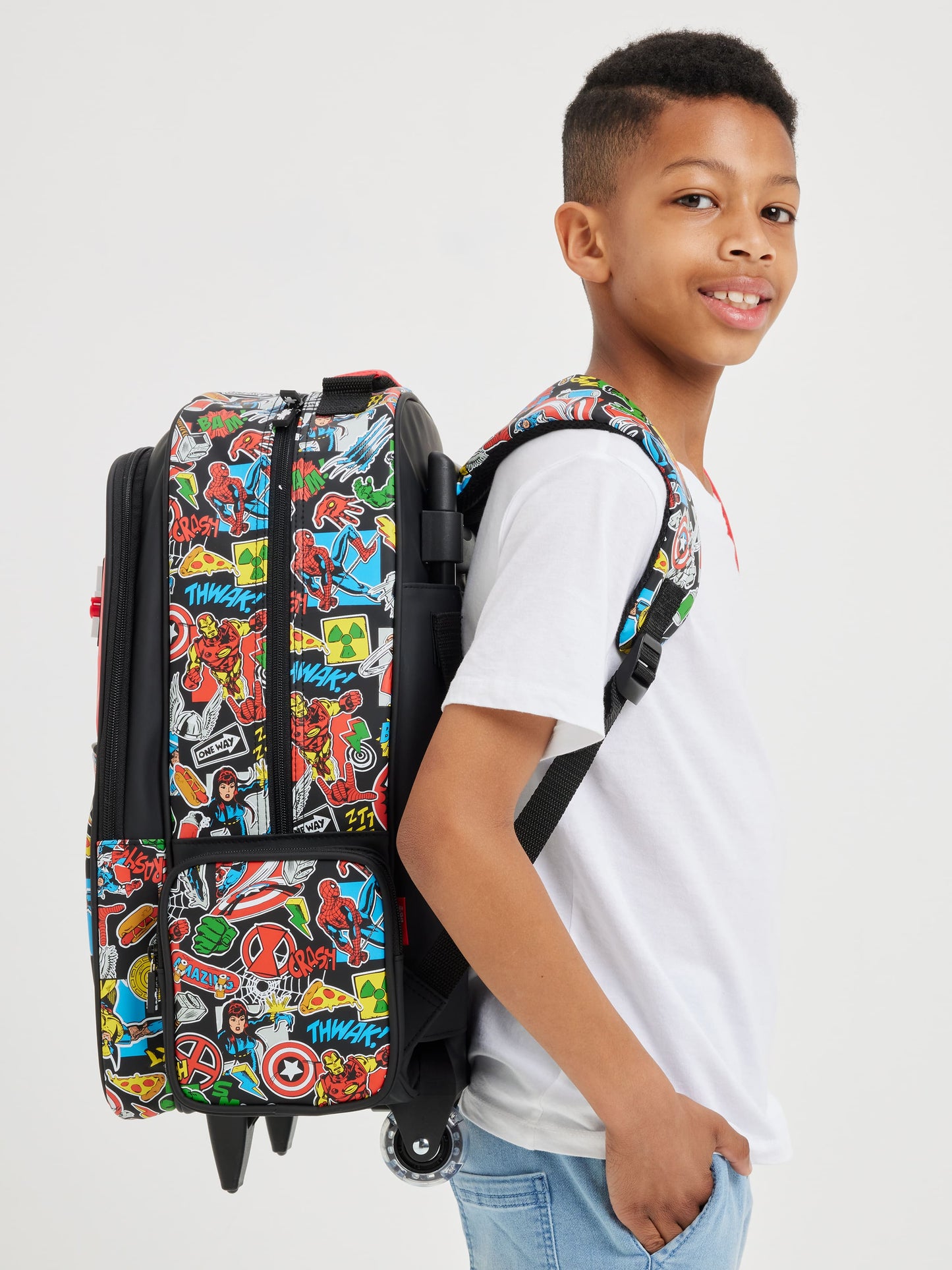 Smiggle - Marvel Işıklı Tekerlekli Çekçekli Çanta